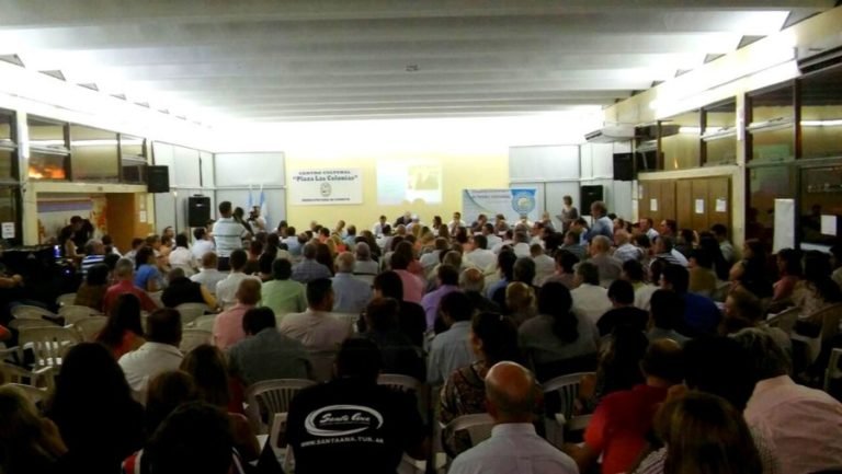 Dumé participó en el encuentro provincial de partidos vecinalistas