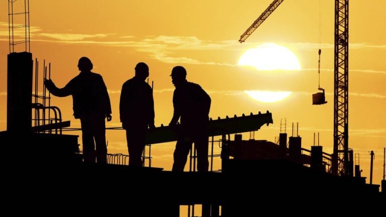 El rubro construcción cayó 7,9% en 2019